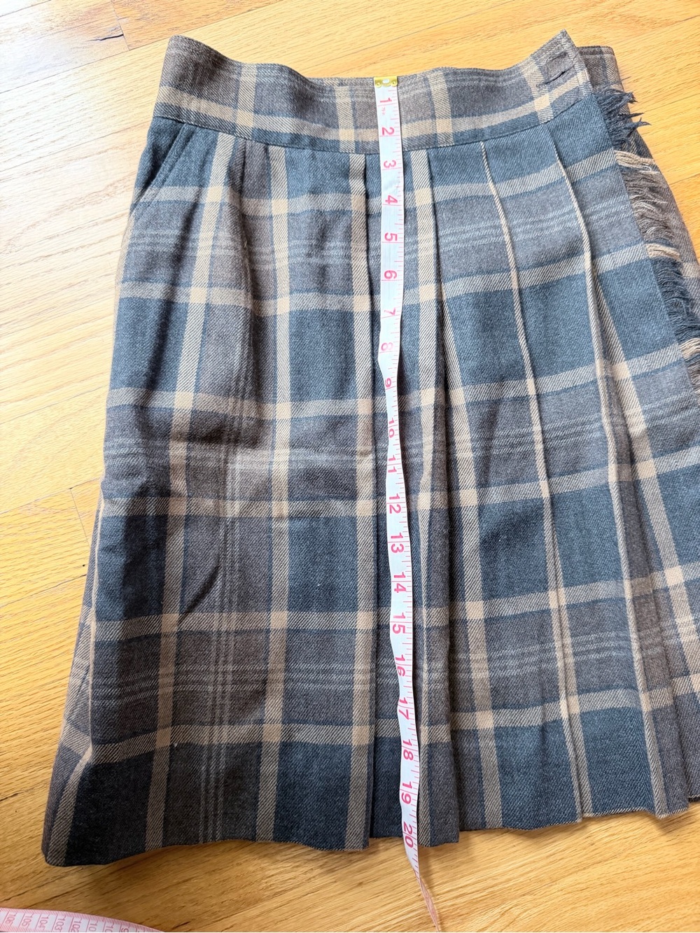 Nordstrom Charcoal and Tan Plaid Pleated Mini Skirt